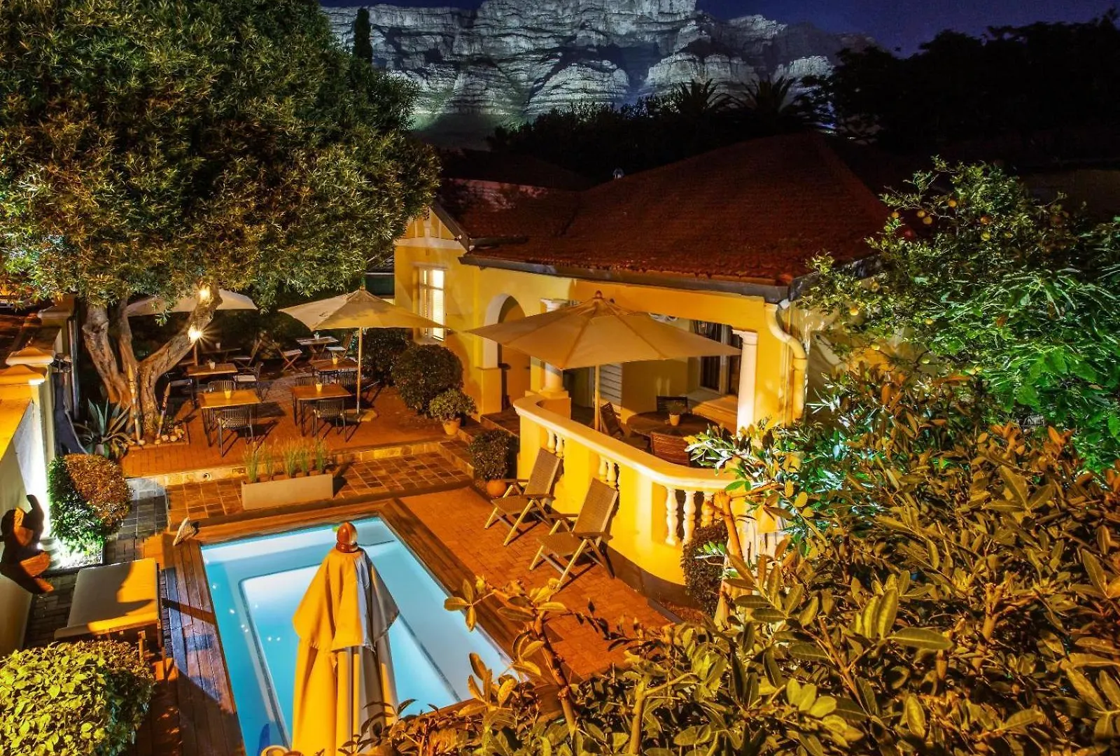 Tom'S Guest House Cape Town